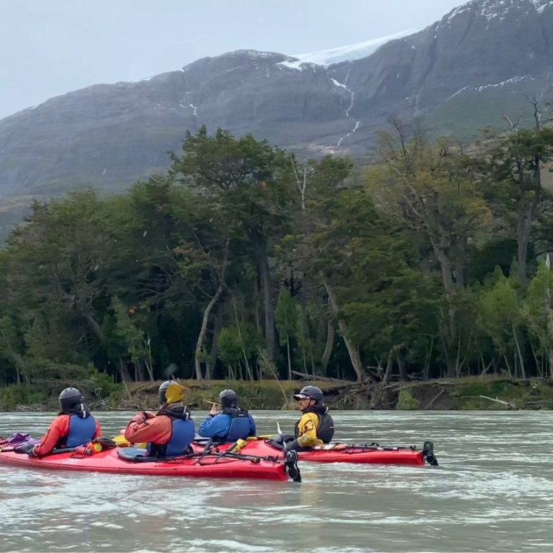 Kayak Rio Serrano 2 dias