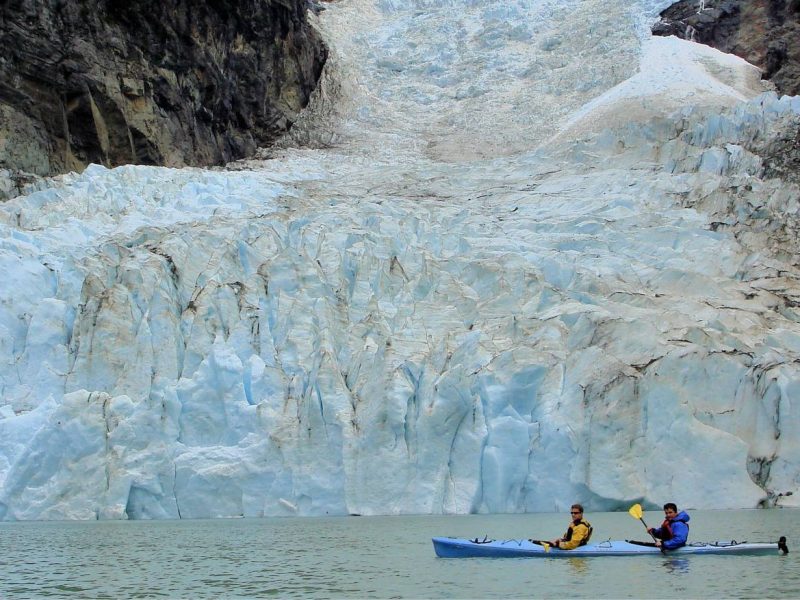 Kayak_glaciar_Serrano