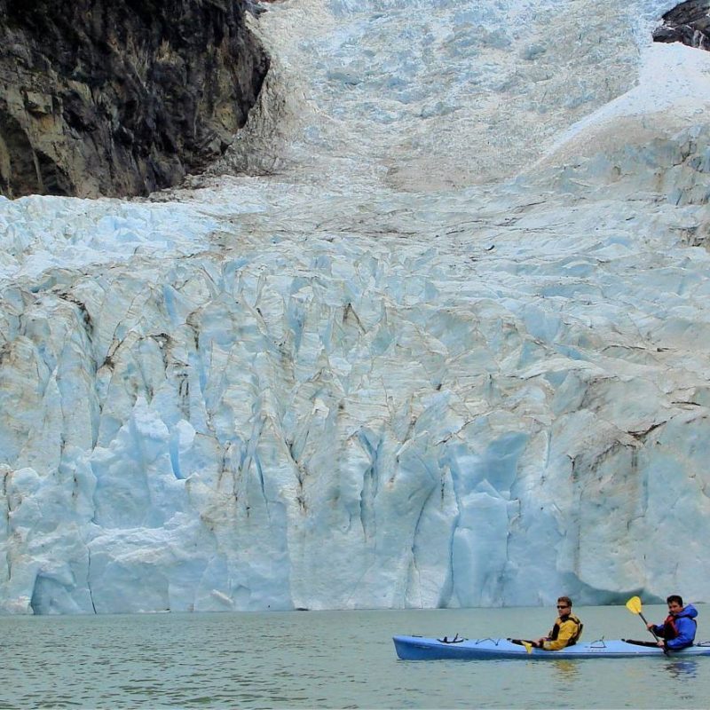 Kayak_glaciar_Serrano